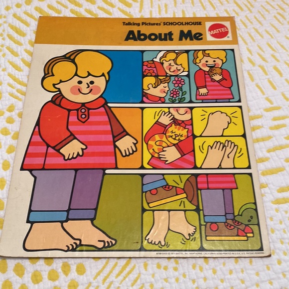 Vintage Mattel Preschool Talking Pictures Schoolhouse in original box with price - Picture 2 of 16